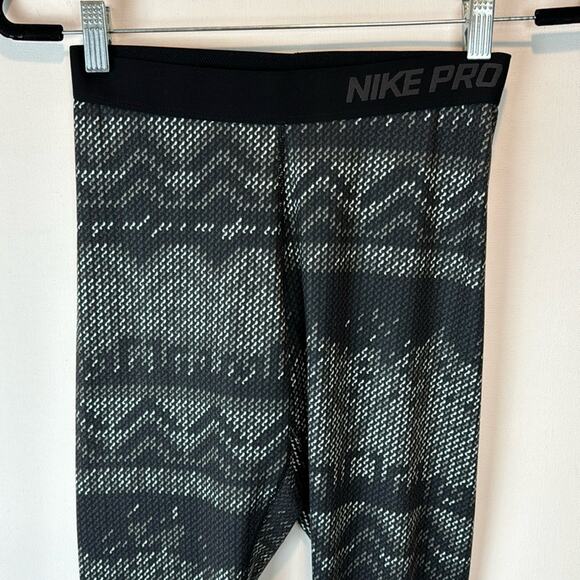 Nike Pro Tights - Women's‎ Medium - Picture 1 of 8